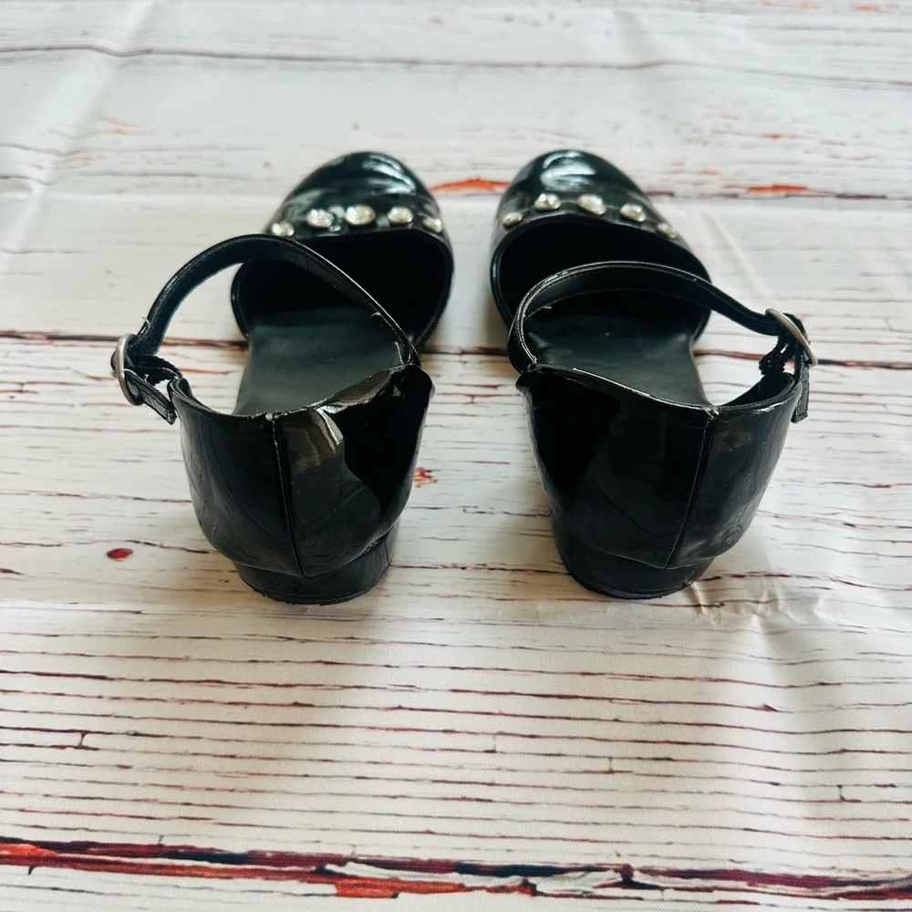 Girls Gymboree black shiny dress shoes! Size 2